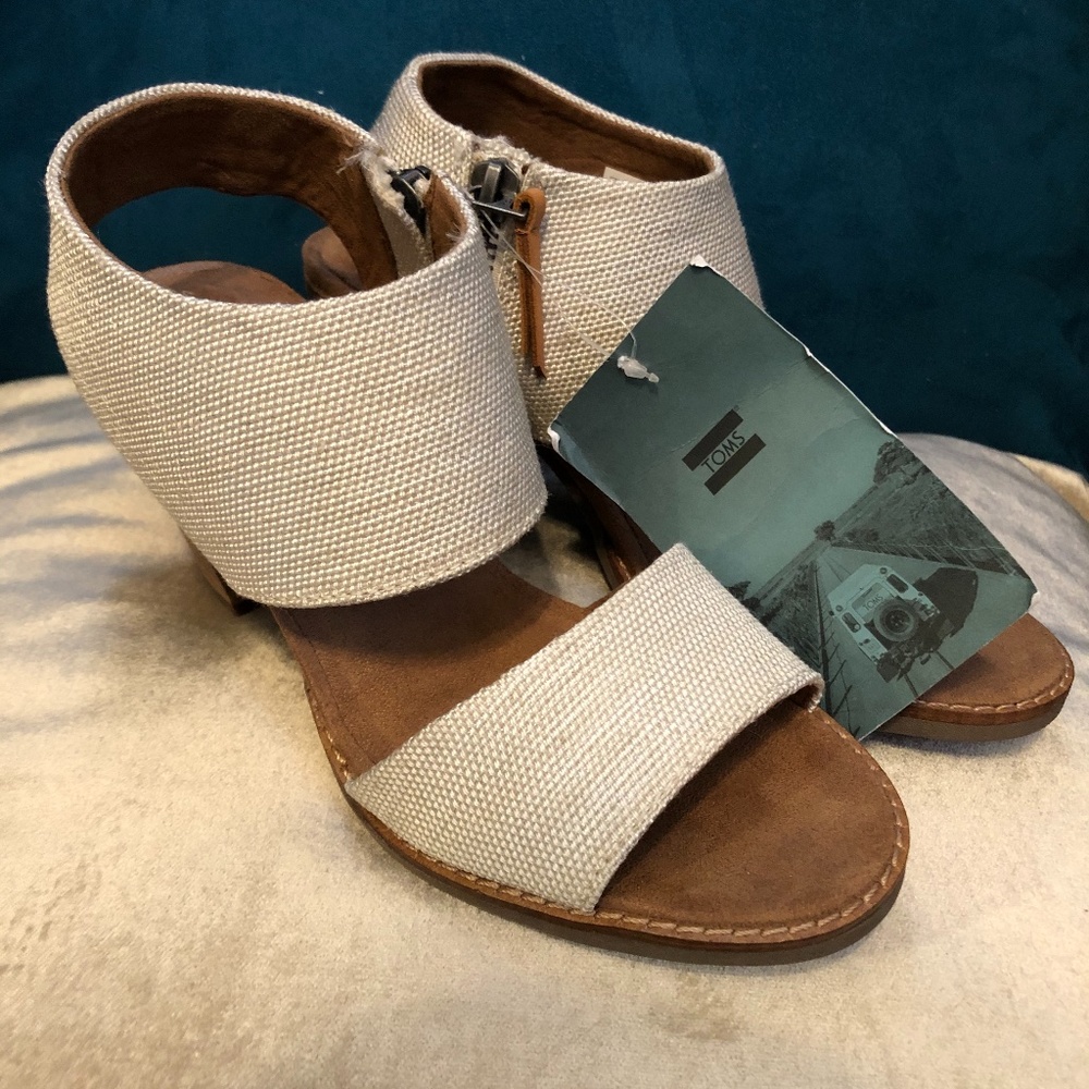 Toms Majcut Heels Size 6